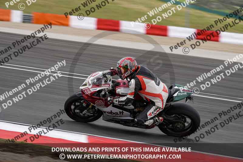 cadwell no limits trackday;cadwell park;cadwell park photographs;cadwell trackday photographs;enduro digital images;event digital images;eventdigitalimages;navarra;no limits trackdays;peter wileman photography;racing digital images;trackday digital images;trackday photos